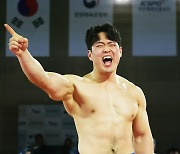 박민교 '한라장사의 포효'