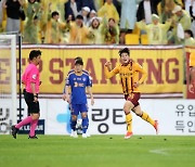 울산에 강한 광주, 안방서 2-1로 이겨…K리그1 6위 도약