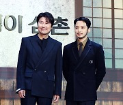 송강호 ‘연기 종합선물세트’,  못 먹고 살던 시대 ‘미국 피자’ 갈망한 ‘삼식이 삼촌’ [SS리뷰]