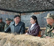 김정은 딸 주애, 석달만에 등장…평양 전위거리 준공식 참석