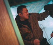 ‘범죄도시4’ 논란 속 1000만 돌파…韓영화 첫 시리즈 ‘트리플 천만’