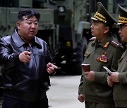 푸틴 방북 앞두고 ‘세일즈’ 나선 김정은? “전술미사일 실적 대만족”