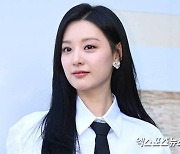 "지금 끼고 있어" 김지원 오죽하면 '비명'…아수라장 공항 '심각' [엑's 이슈]