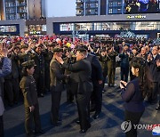 김정은, 평양 전위거리 준공식 참석…딸 주애 두달만에 재등장