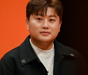 김호중 자택·소속사 압수수색…조직적으로 사건 은폐 의혹