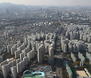 서울 집값 5개월 만에 상승 전환… 전국 여전한 하락세