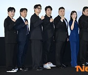 ‘범죄도시4’ 주역들, 다함께 파이팅 포즈 [포토엔HD]