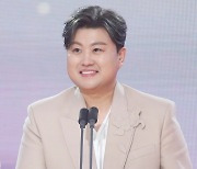 SBS 미디어넷 측 "김호중 김천 공연 연출 참여 안하기로" [공식]