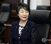 "낳지 않으면 무엇이 여성?"…일본 女외무상 선거유세 발언 논란