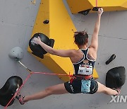 (SP)CHINA-SHANGHAI-OLYMPIC QUALIFIER SERIES SHANGHAI-SPORT CLIMBING-WOMEN'S BOULDER & LEAD-FINAL (CN)