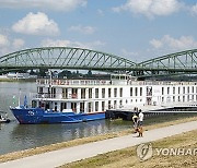 Hungary Boat Collision