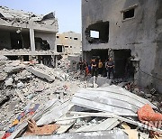 MIDEAST-GAZA-NUSEIRAT REFUGEE CAMP-ISRAEL-AIRSTRIKES