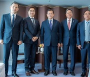 전우종 대표, 캄보디아 총리와 금융협력 논의