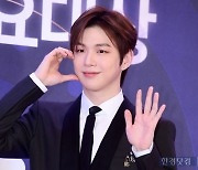 강다니엘, 소속사 대주주 형사 고소 "횡령·명의도용 등 혐의"