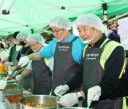 도성훈 인천시교육감, ‘사랑의 밥차’ 봉사활동 참여