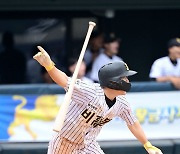 비봉고 강호진, '역전 싹쓸이 3타점 적시타 해냈다' [사진]