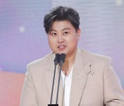 김호중, 팬까페에 “죄 지은 사람이 말 길면 뭐하나…조사 후 돌아오겠다”