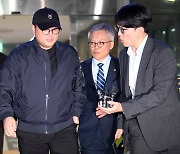 "죄인이 무슨 말 하겠나"... 김호중, 경찰 조사서 술 종류와 양 진술