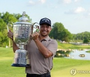 '기록의 사나이' 쇼플리, 21언더파 PGA 챔피언십 우승.. 18번 홀 '끝내기 버디'