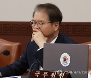 국무회의 참석한 이정식 장관