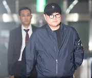 '음주 뺑소니' 혐의 가수 김호중, 조사 종료