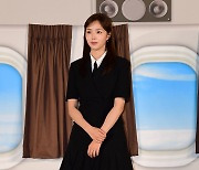 [TEN포토]채수빈 '유일한 승무원'