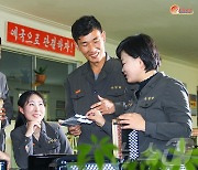 북한, 공장 종업원들 책임감 고조 위한 당 초급 일꾼 역할 촉구