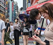 "일본, 이제 금리 '있는' 시대"…11년 만에 장기금리 1% 도달