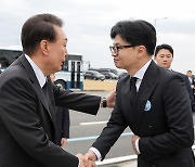 [단독] “지금은 공동책임의 시간”…與 총선백서 TF, ‘대통령실 인터뷰’도 추진