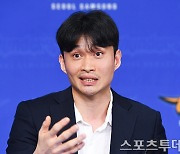 [ST포토] 가스공사와 상황 설명하는 이대성