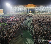 북한 김정은, 완공된 당 중앙간부학교 방문