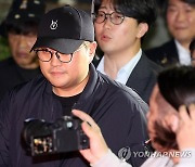 김호중, 경찰 출석 9시간만에 귀가…"죄인이 무슨말 필요, 죄송"(종합)