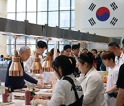 유인촌 장관, 진천 국가대표선수촌 방문