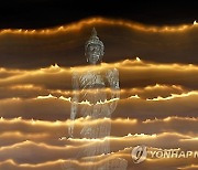 THAILAND BUDDHISM VESAK DAY