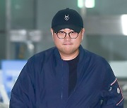 김호중 "30분 이상 무차별 폭행 + 가슴의 문신 직접 바늘로 떠" 학폭 폭로 [소셜in]