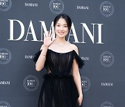 [T포토] 김혜윤 '꿀 뚝뚝 손인사'