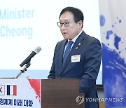 축사하는 정인교 통상교섭본부장