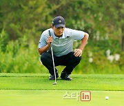 [포토] 김영수 '차분하게 버디를 노린다'