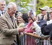 Britain Election Royals