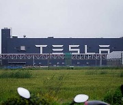 “테슬라, 중국서 모델Y 생산 3개월간 20% 감축”