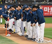 1위 눈앞에 두고 미끌→5위까지 떨어질 위기…강인권 감독 뜻대로 안 되는 야구, NC가 흔들린다