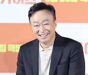 이성민, 기분 좋은 미소