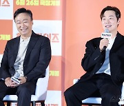 '핸섬가이즈' 주역들, 화기애애한 분위기