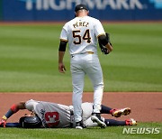 'NL MVP' 아쿠냐 주니어, 도루하다 무릎 부상