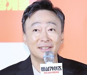 [포토] 이성민 '핸섬가이즈 기대하세요!'