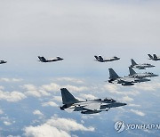 우리 공군 F-35AㆍFA-50 편대, 공격편대군 비행훈련 및 타격 훈련 실시