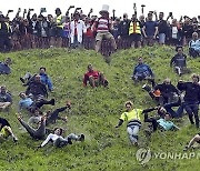 Britain Cheese Rolling