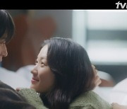 ‘솔치광이라 행복했다’ 변우석♥김혜윤 “나와 모든 시간을 함께해줘” 프러포즈→결혼 최종화 예고(선재업고튀어)