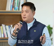 [포토] 강연하는 아쿠쉬네트코리아 서동주 본부장