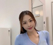 신수지, 가디건 밑 단추 오픈…"벌크업"[★핫픽]